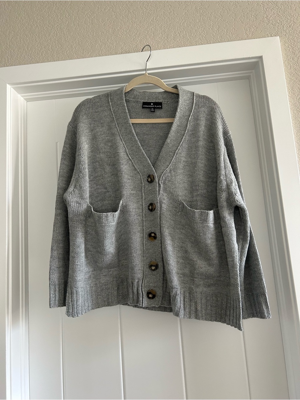Pomander Place Vneck Cardi